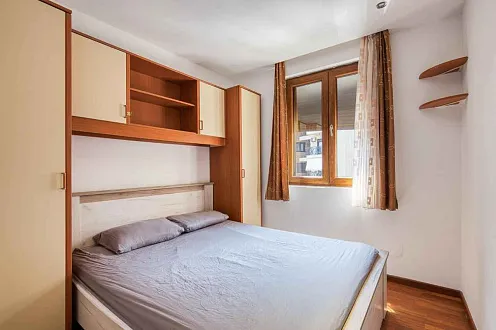One-bedroom apartment in central Budva, 40 m² — photo 2